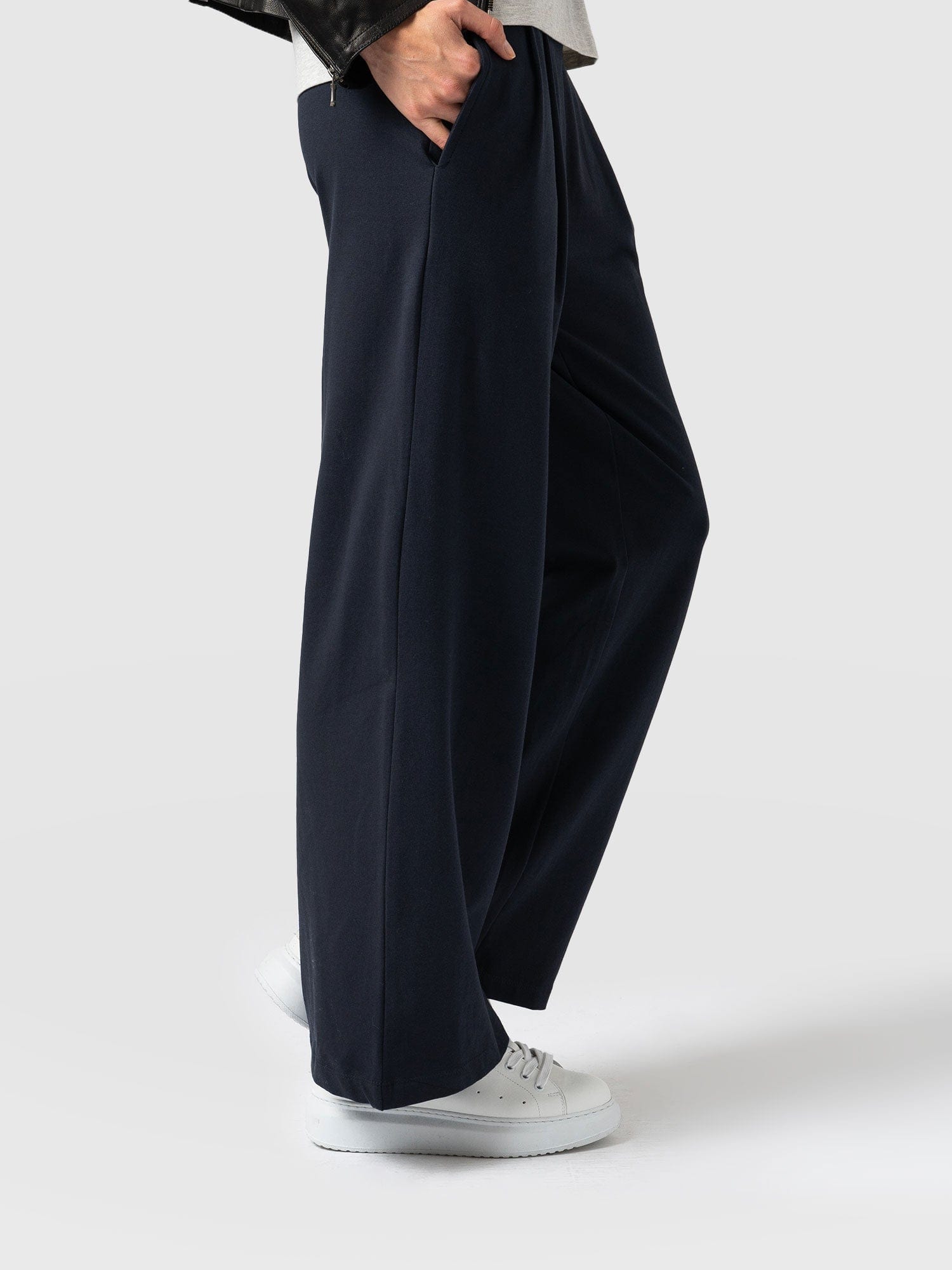 Camden Wide Leg Pant Navy - Women's Trousers | Saint + Sofia® EU